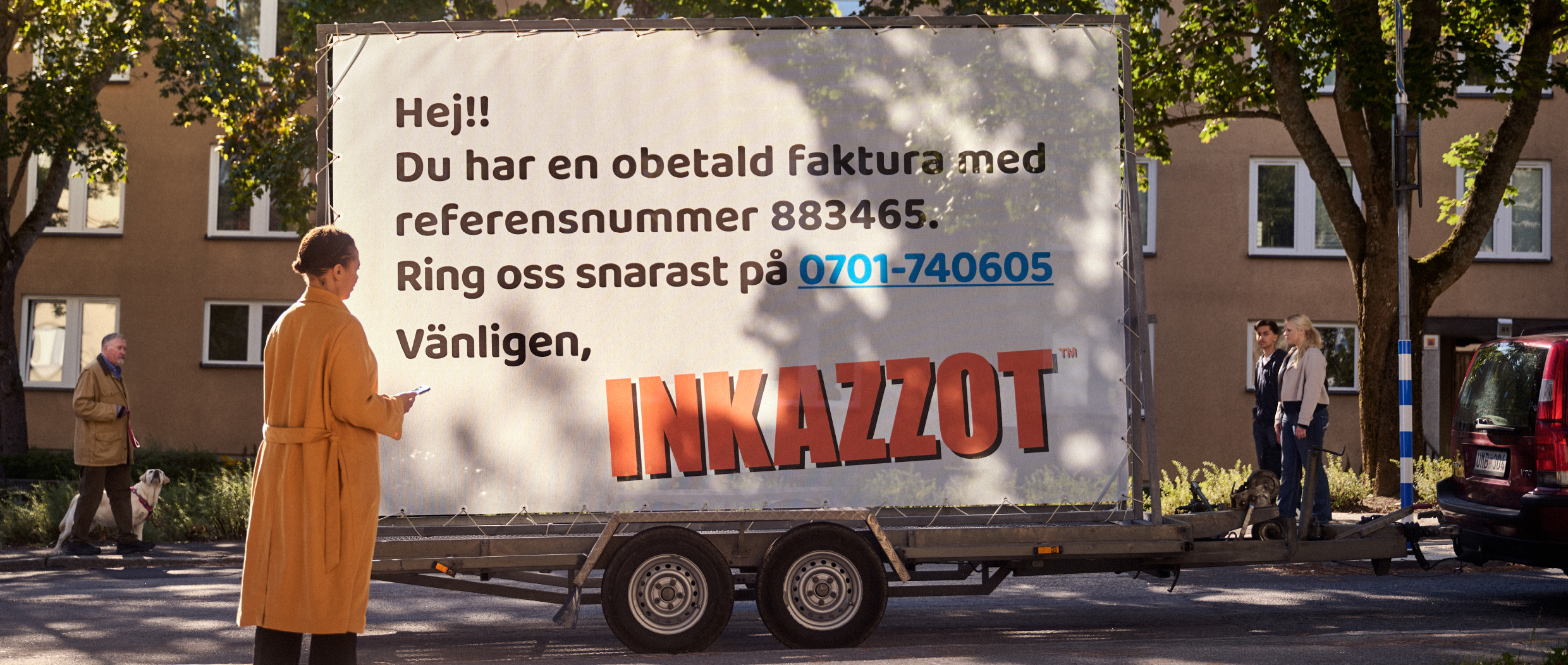 Glasögon som speglar en dataskärm
